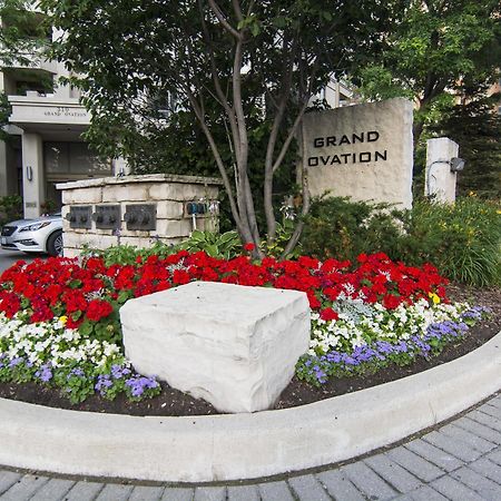 Maplewood Suites - Square One Mississauga Exterior foto