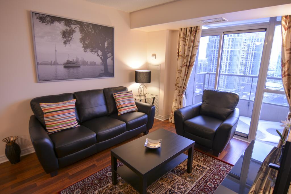Maplewood Suites - Square One Mississauga Zimmer foto